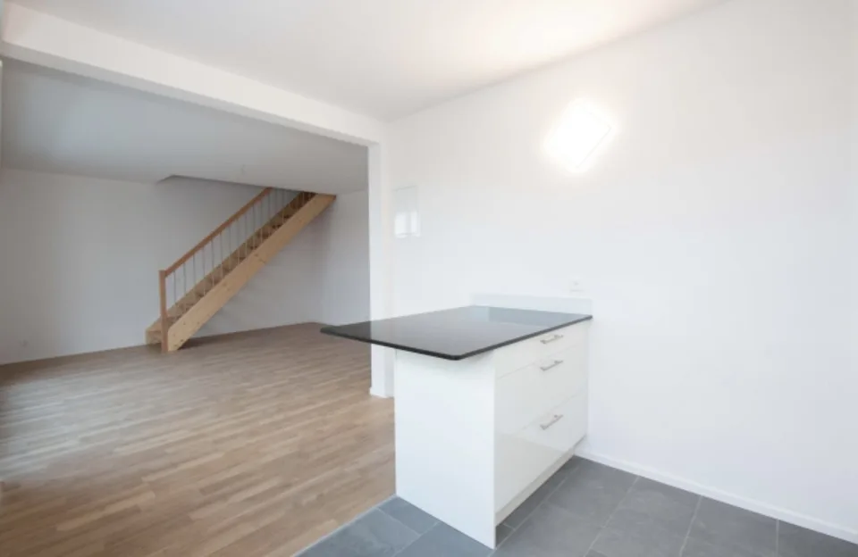 2 Zimmer Maisonette Wohnung Riehen mit toller Aussicht ins Grüne