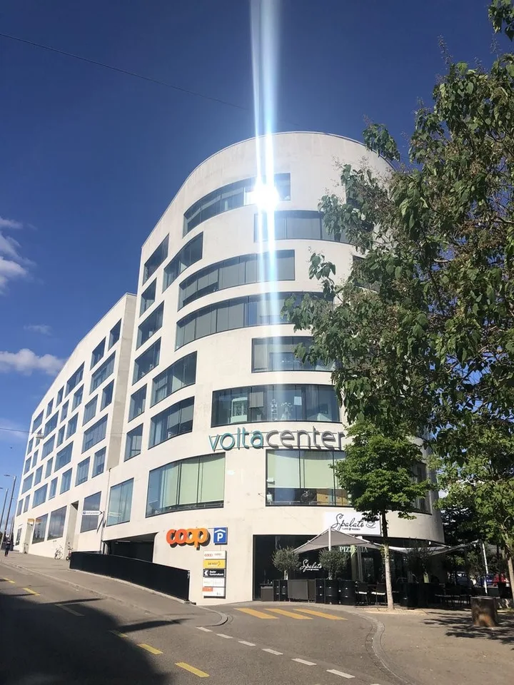 Einstellhallenplätze im Voltacenter Basel zu vermieten