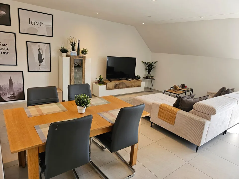 Wunderschöne Maisonette-Duplex Wohnung mit Blick ins Grüne