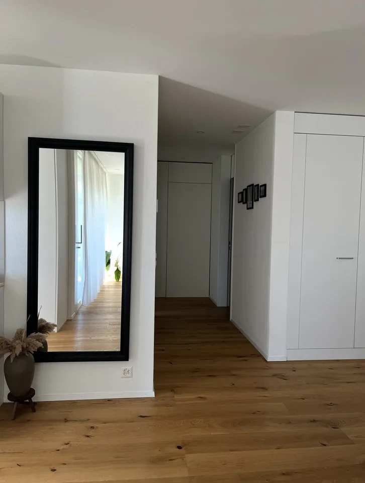 Moderne, möblierte 2.5-Zi Wohnung