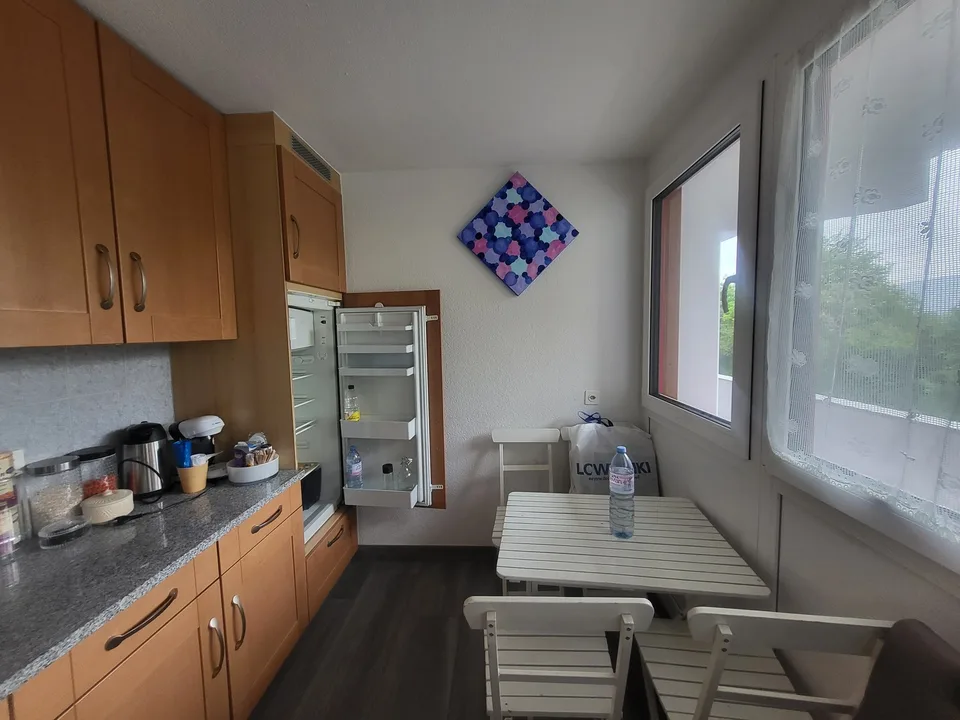 Exklusive möbelierte Business-Wohnung mit Homeoffice