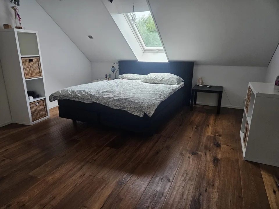 Moderne 3.5 Zimmer-Dachwohnung
