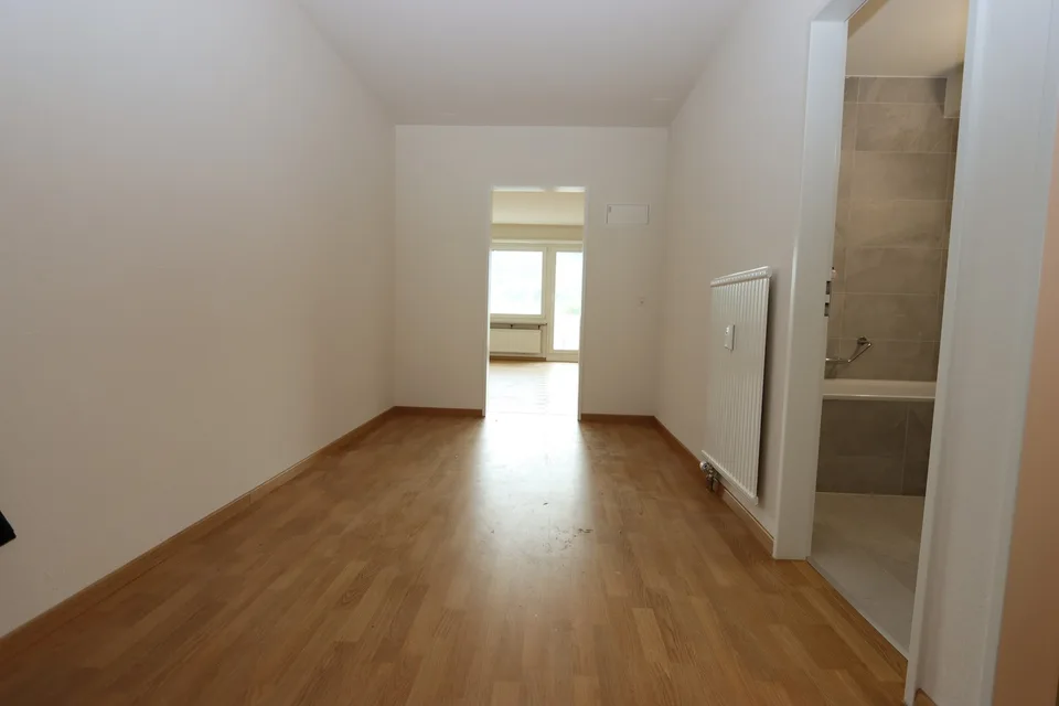 SANIERTE, MODERNE 3 -ZI-WOHNUNG
