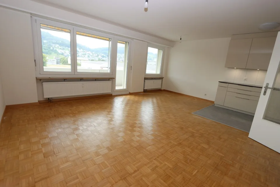 SANIERTE, MODERNE 3 -ZI-WOHNUNG