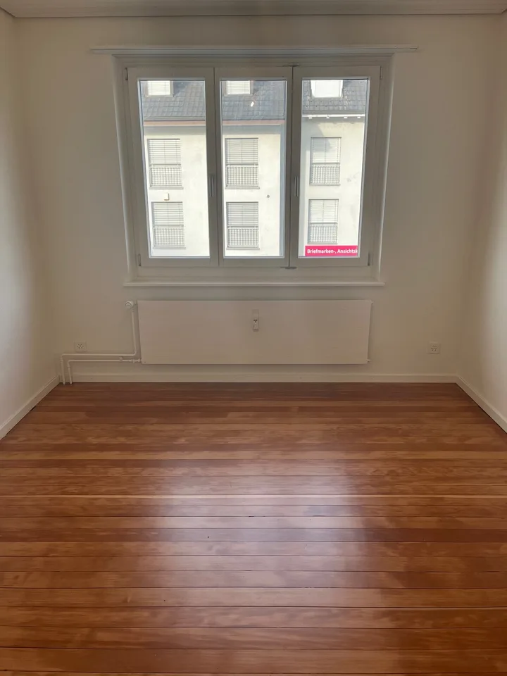 Helle, sanierte Wohnung mit neuer Küche Nähe Bahnhof