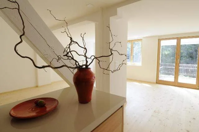 Altbau modern interpretiert - 3.5 Zimmer, Terrasse und Balkon, 110m2