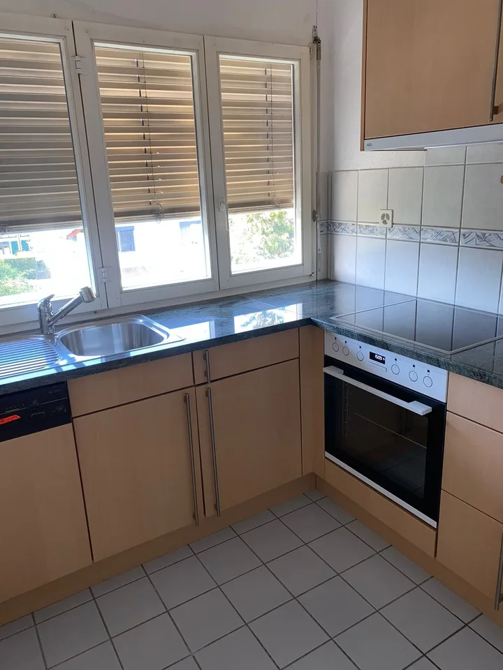 1 WG-Zimmer in 3-Zimmer-Dachwohung