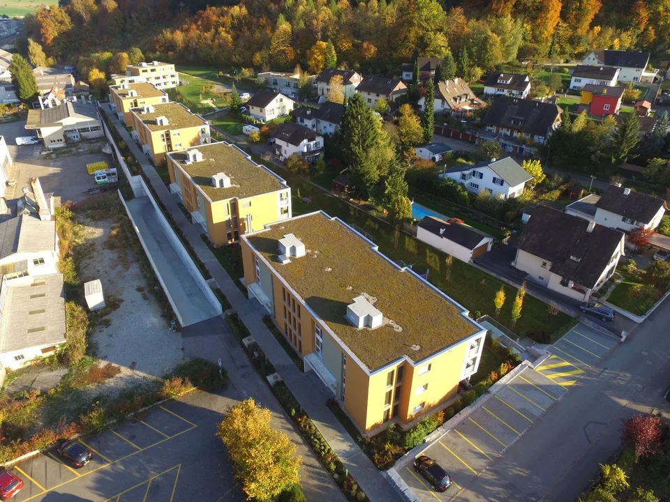 Einstellhallenplatz nahe Bahnhof