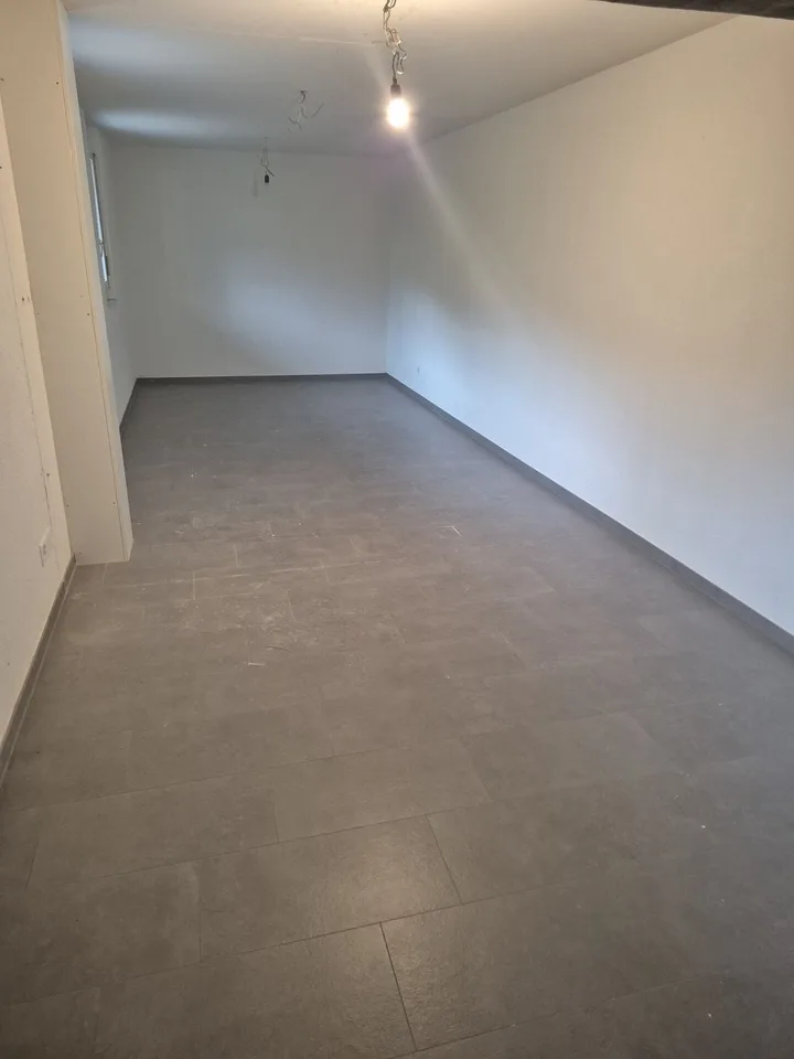 Heller Allzweckraum