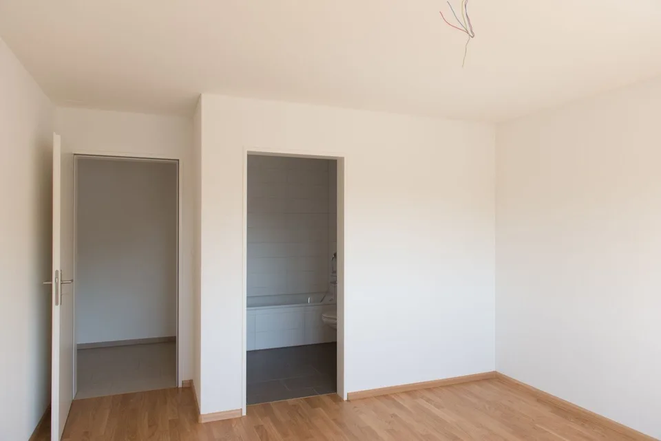 Grosszügige und moderne 3.5 Zimmerwohnung – Foto 7 von 9