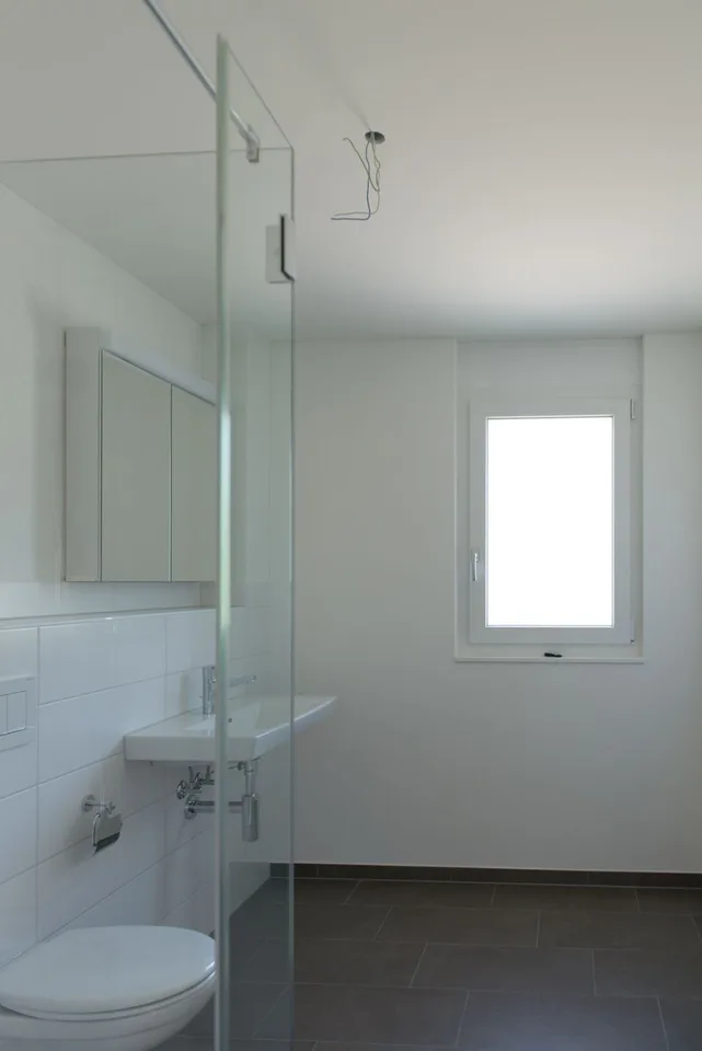 Grosszügige und moderne 3.5 Zimmerwohnung – Foto 9 von 9