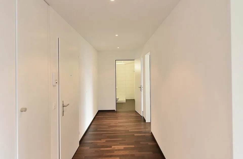 Helle große 3 1/2 Zimmer Wohnung