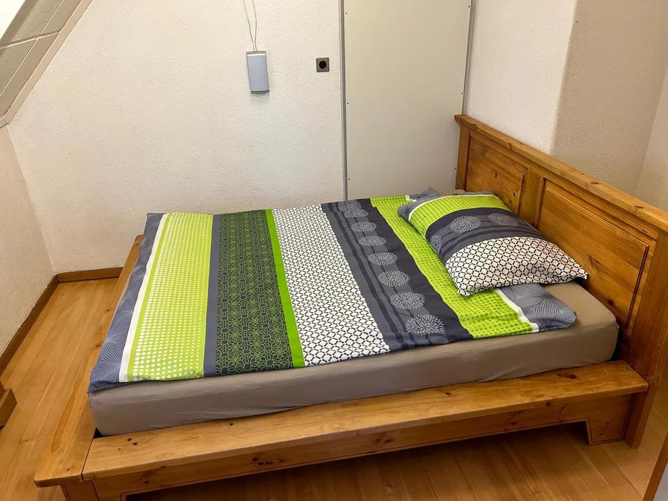 Zu vermieten möbliertes 2-Zimmer Apartment im 2.OG