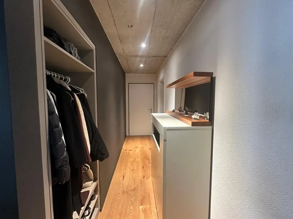 Moderne 2.5-Zimmer-Wohnung mit viel Licht und offenem Wohnkonzept