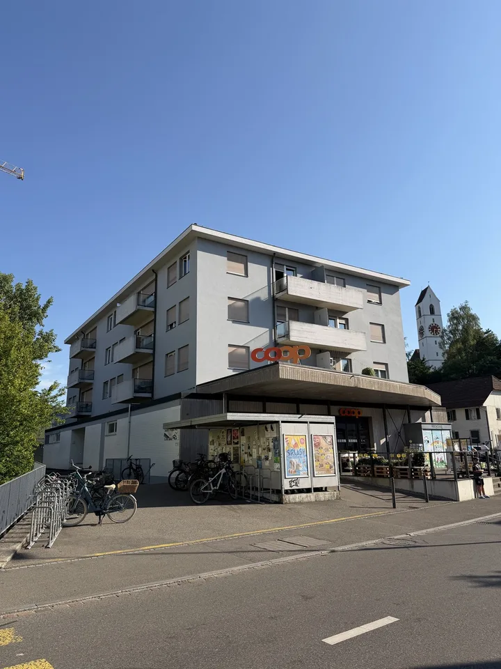 Nachmieter gesucht – Helle und geräumige 4.5-Zimmer-Wohnung in zentraler Lage in Suhr