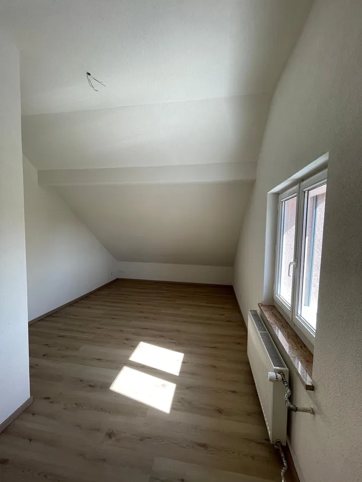 Modernes 4.5-Zimmer-Haus mit 65 m² Sonnenterrasse und herrlicher Weitsicht