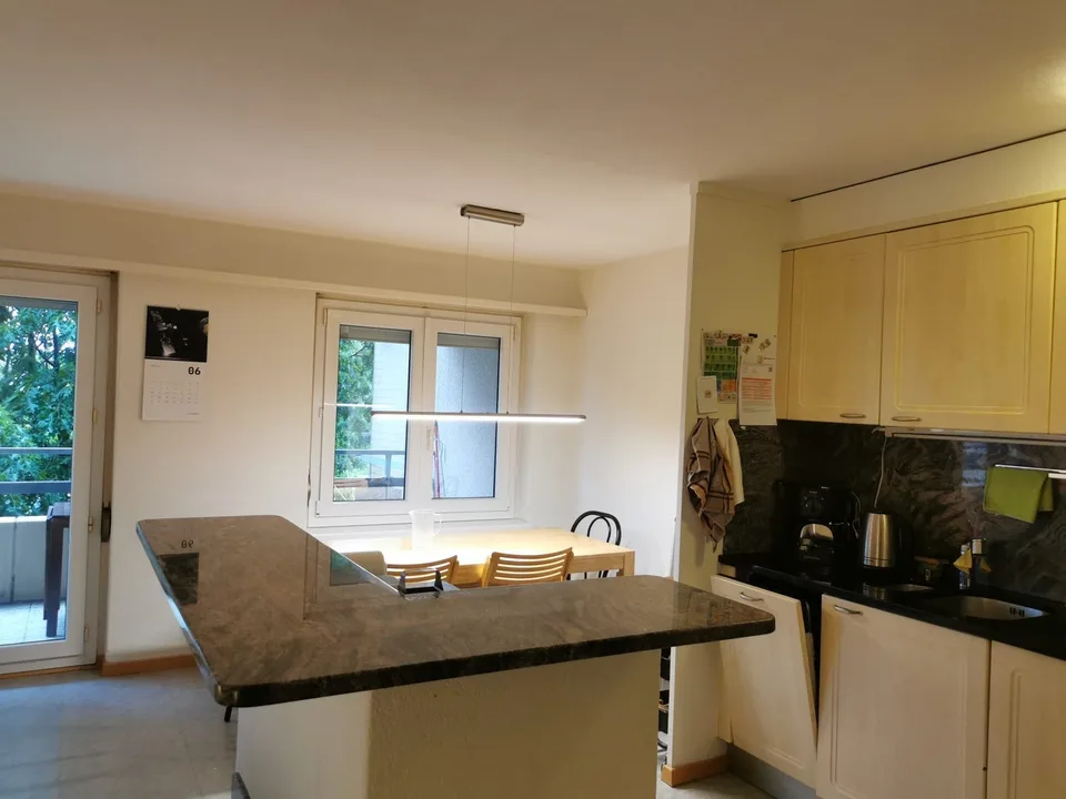 Zimmer in 4.5-Zimmer-Wohnung in Lenzburg zur Untermiete