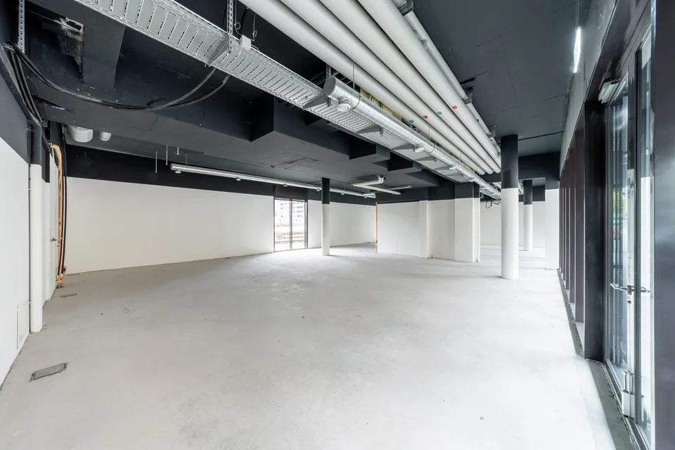 103m2 Gewerbe-/Bürofläche direkt am Bahnhof zu vermieten