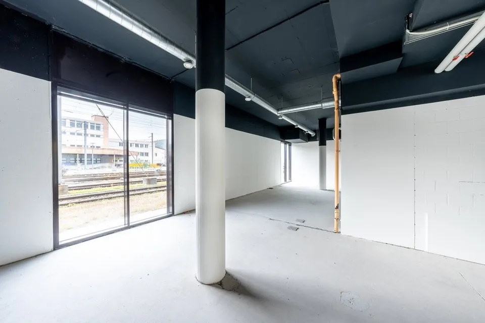 103m2 bis 230m2 Gewerbe-/Bürofläche direkt am Bahnhof zu vermieten – foto 7 di 10