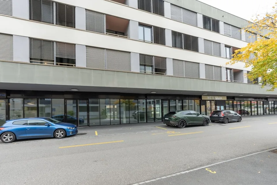 103m2 bis 230m2 Gewerbe-/Bürofläche direkt am Bahnhof zu vermieten