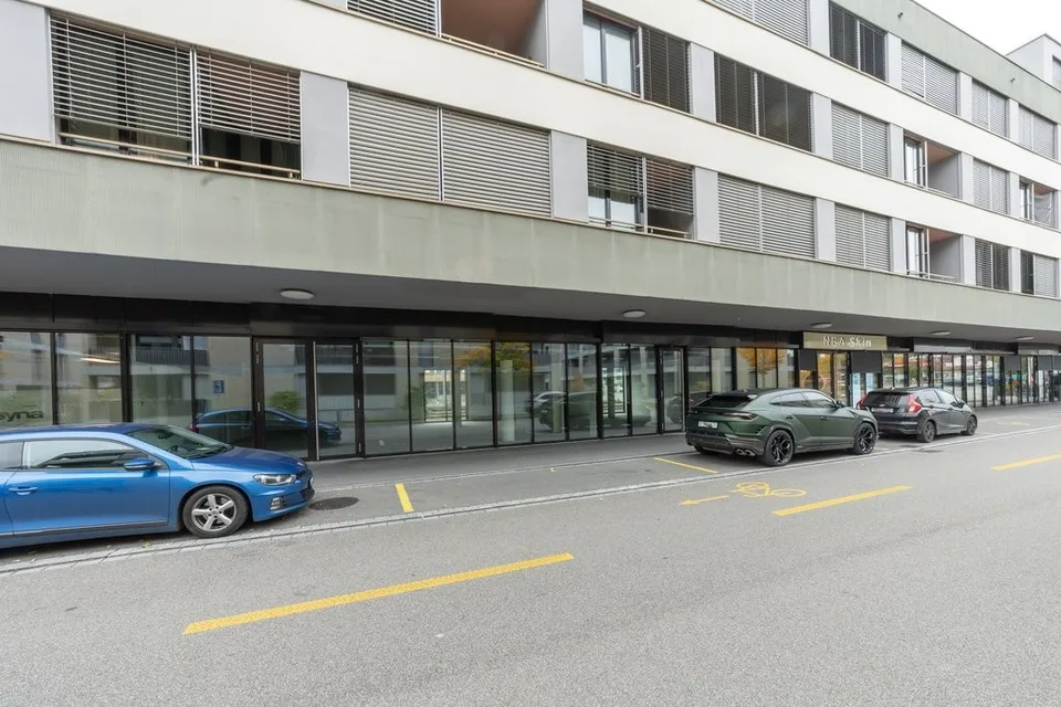 103m2 bis 230m2 Gewerbe-/Bürofläche direkt am Bahnhof zu vermieten