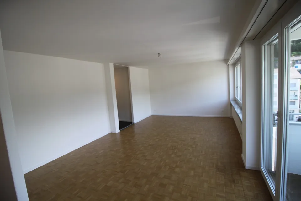 Helle renovierte 4,5 ZiWhg, nahe Zentrum und Kantonspital