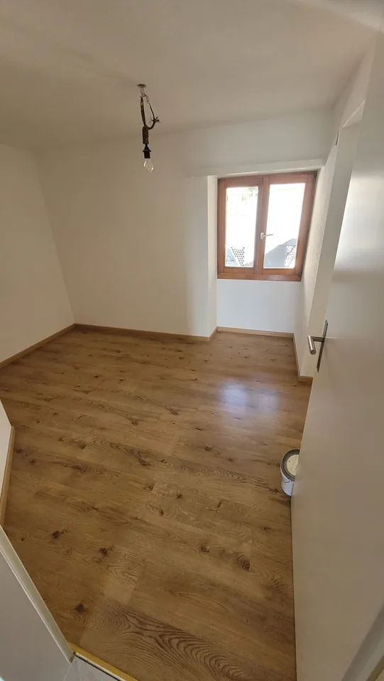 Ampio appartamento di 5,5 locali con balcone e vista panoramica a Egerkingen