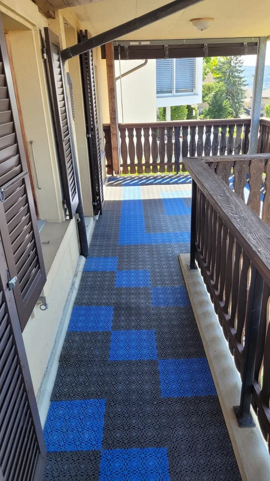 Ampio appartamento di 5,5 locali con balcone e vista panoramica a Egerkingen
