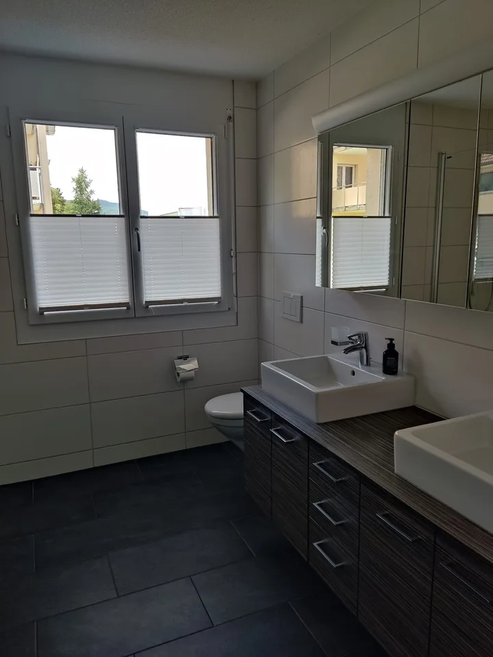 4.5 Zimmer Wohnung im Erdgeschoss mit Gartenanteil
