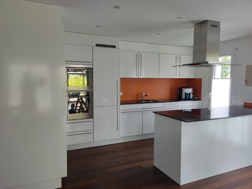 4.5 Zimmer Wohnung im Erdgeschoss mit Gartenanteil