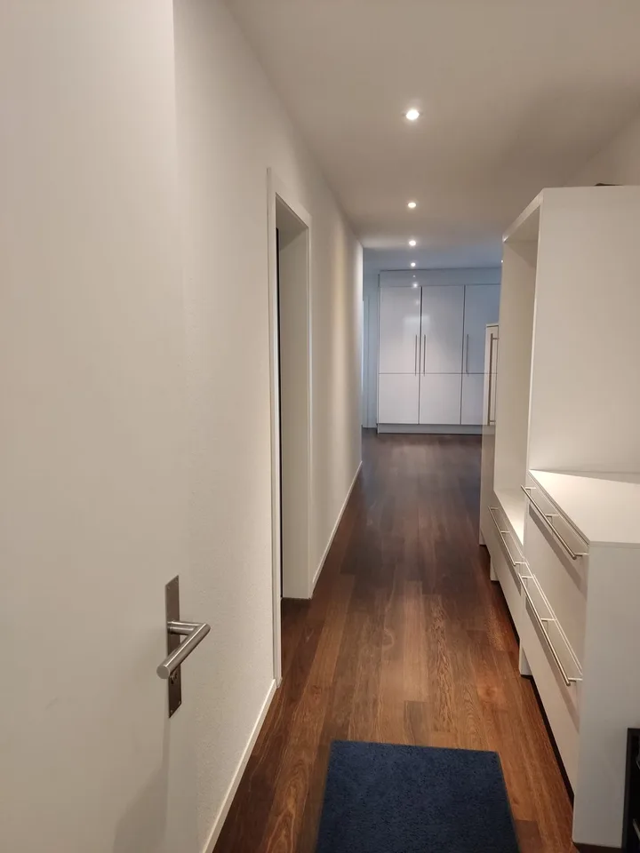 4.5 Zimmer Wohnung im Erdgeschoss mit Gartenanteil