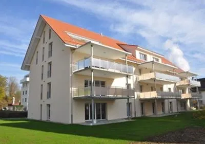 4.5 Zimmer Wohnung im Erdgeschoss mit Gartenanteil