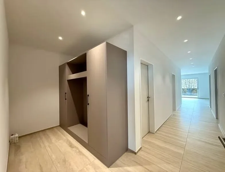 Moderne 3.5-Zimmer-Neubau-Wohnung mit Terrasse