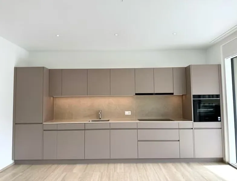 Moderne 3.5-Zimmer-Neubau-Wohnung mit Terrasse