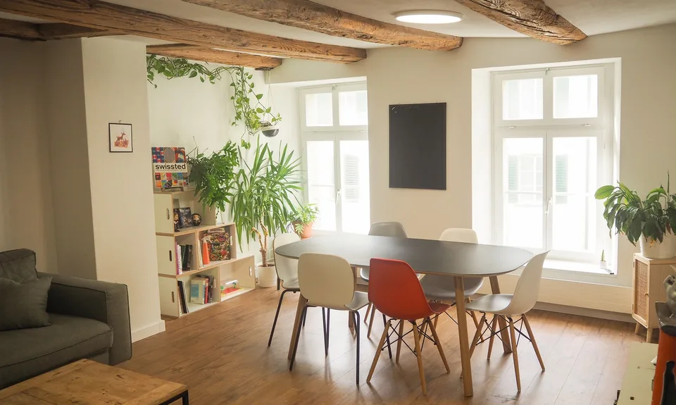 Arbeitsplatz in charmantem Gemeinschaftsatelier im historischen Altbau in Olten