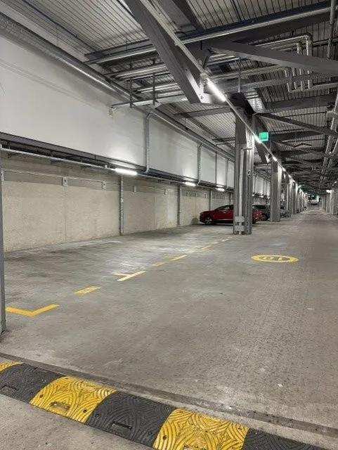 Zentral gelegener Einstellhallenplatz - Nähe Basel SBB