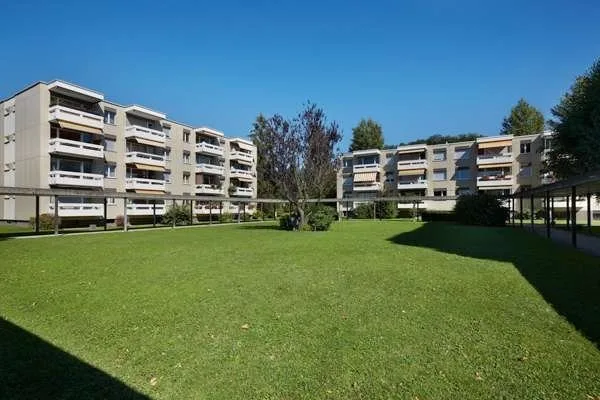 Einstellhallenplatz zu vermieten