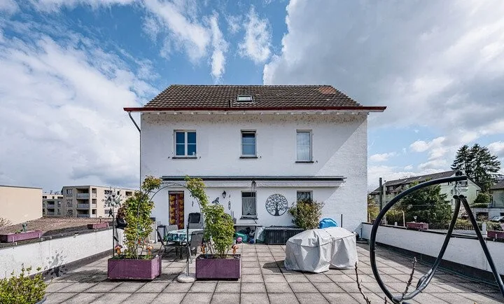 WOHN- UND GESCHÄFTSHAUS MIT POTENZIAL IM HERZEN VON ETTINGEN – Foto 8 von 9