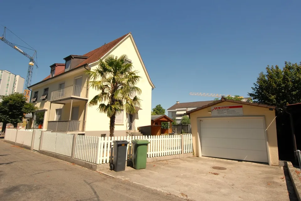 Charmantes Einfamilienhaus mit Garten, Chalet & viel Platz in Reinach BL