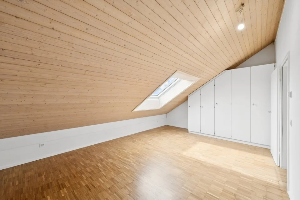 Erstbezug nach Sanierung -  Maisonettewohnung mit Gartensitzplatz