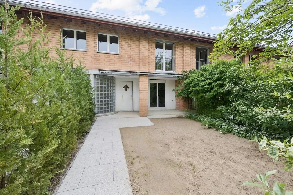 Erstbezug nach Sanierung -  Maisonettewohnung mit Gartensitzplatz