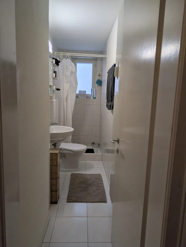Room in shared apartment