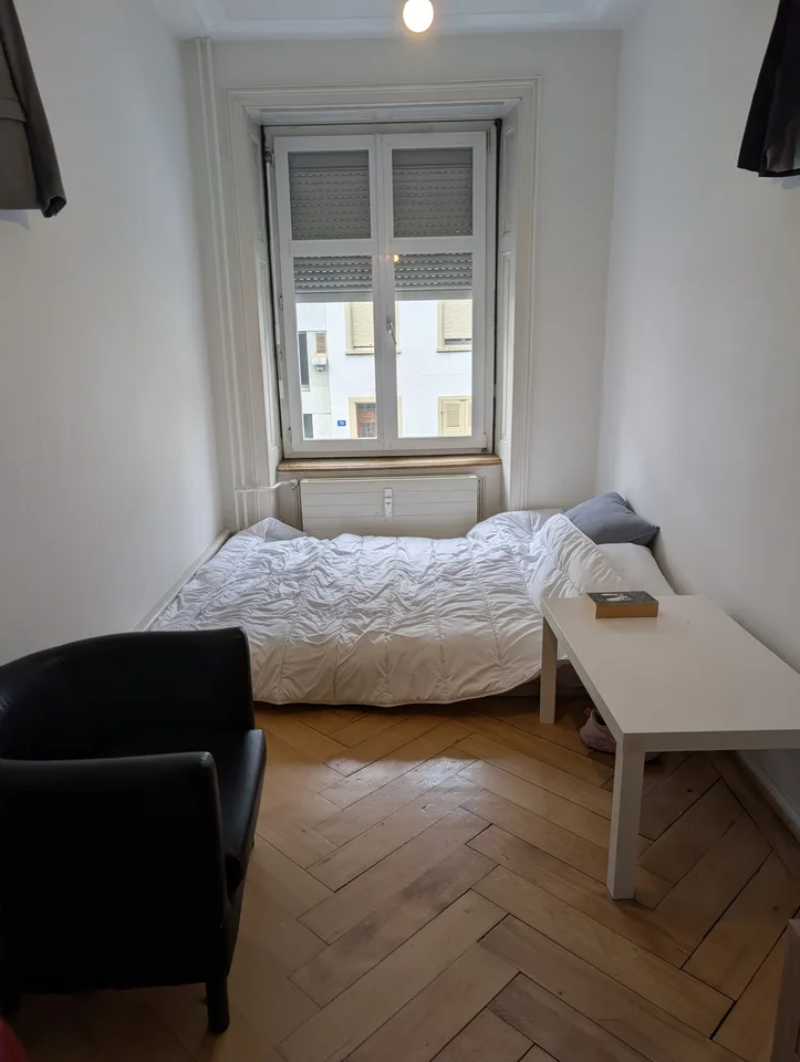 Room in shared apartment