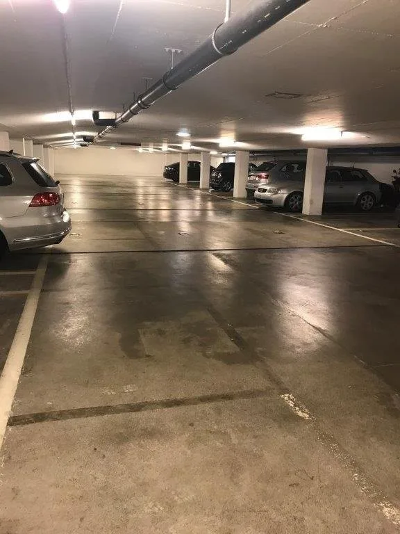 EINSTELLHALLENPLATZ NÄHE GROSSPETER AREAL ZU VERMIETEN