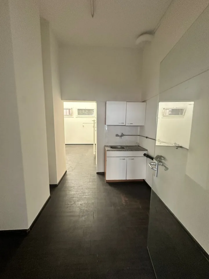 Spannende Gewerbefläche  Verkauf, Büro oder Showroom an bester Lage