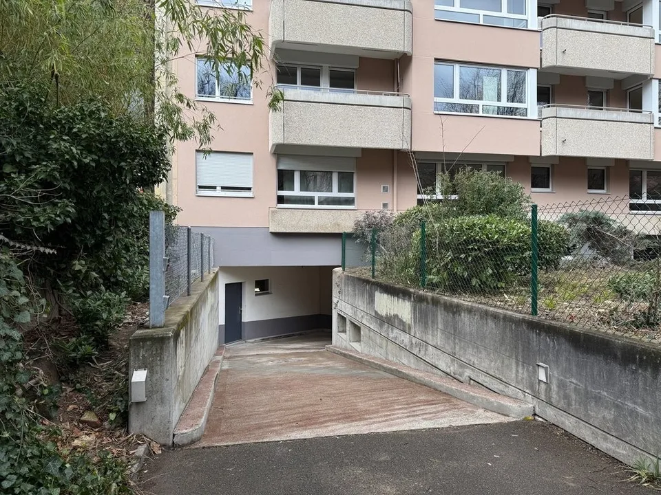 Doppeleinstellplatz zu vermieten