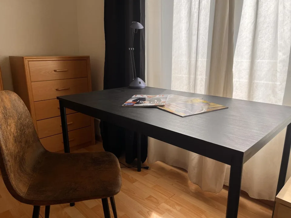 Fully Furnished Practical room in Basel, Optimal Location