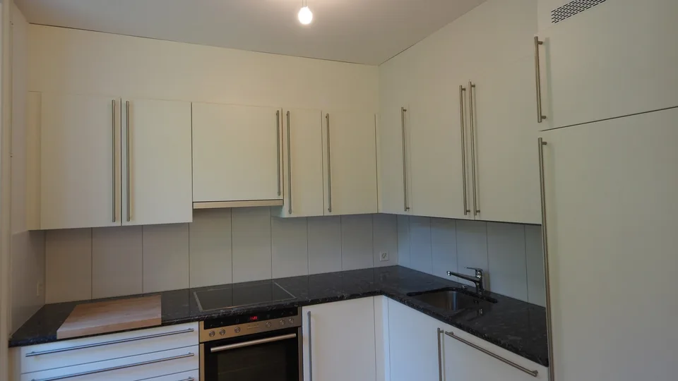2,5-Zimmer helle und modernisierte Altbauwohnung im Breite-Quartier