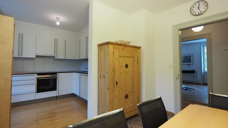 2,5-Zimmer helle und modernisierte Altbauwohnung im Breite-Quartier