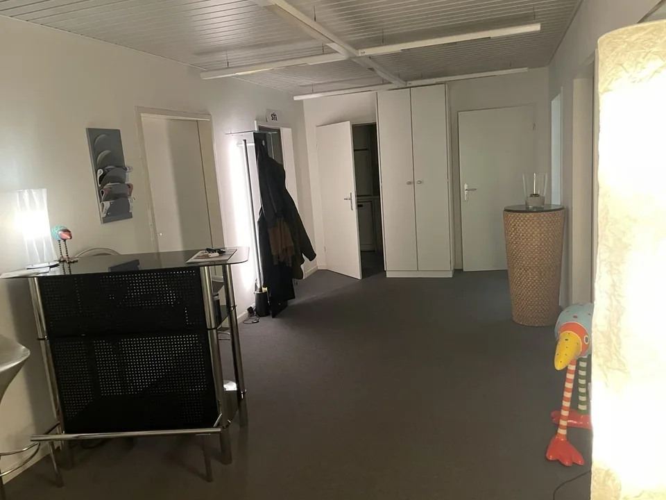 Büro (möbliert) an perfekter Lage, zentral am Aeschenplatz / nahe Bahnhof untermieten